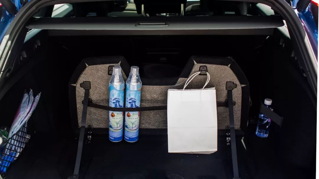 沃尔沃旅行车v60和v90碰撞测试,沃尔沃旅行车v6017年二手车价格