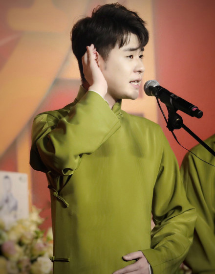 张云雷何必西天万里遥歌词,张云雷40首经典歌曲