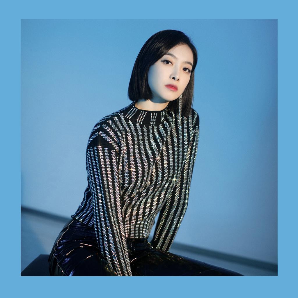 大脸女孩秋冬怎么穿？教你4个穿搭小技巧，不减肥也能穿出小V脸