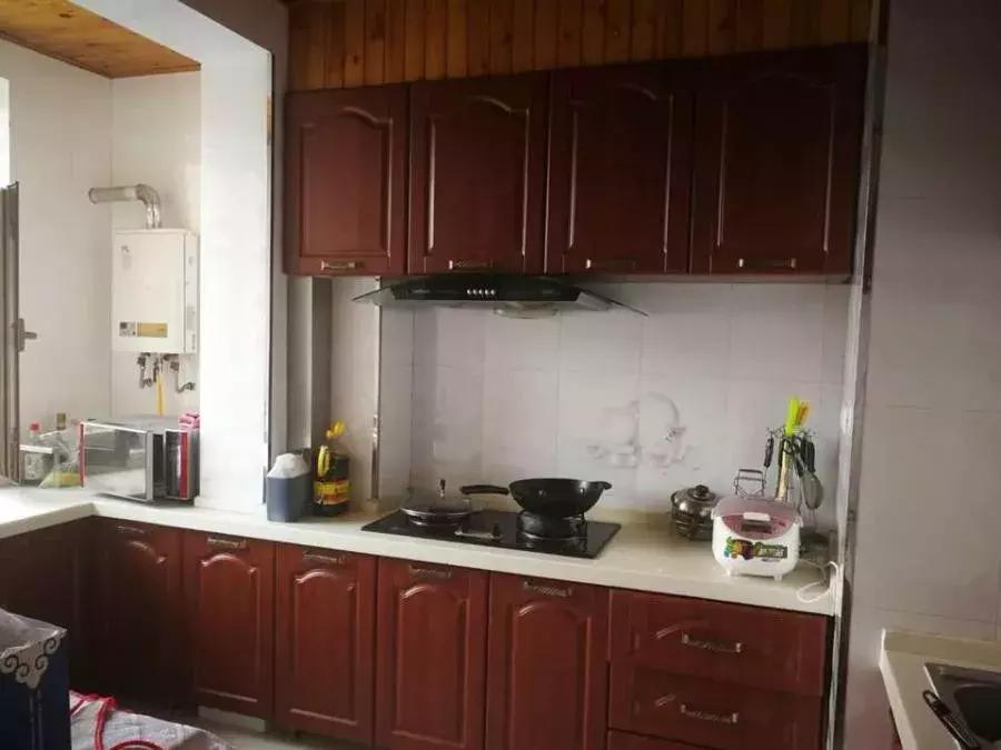 2024款霸道什么时间出售,17年顶配霸道拍卖