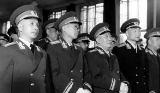 1955年大授衔，开国元帅之首的*德朱**，军衔命令状编号为何不是001