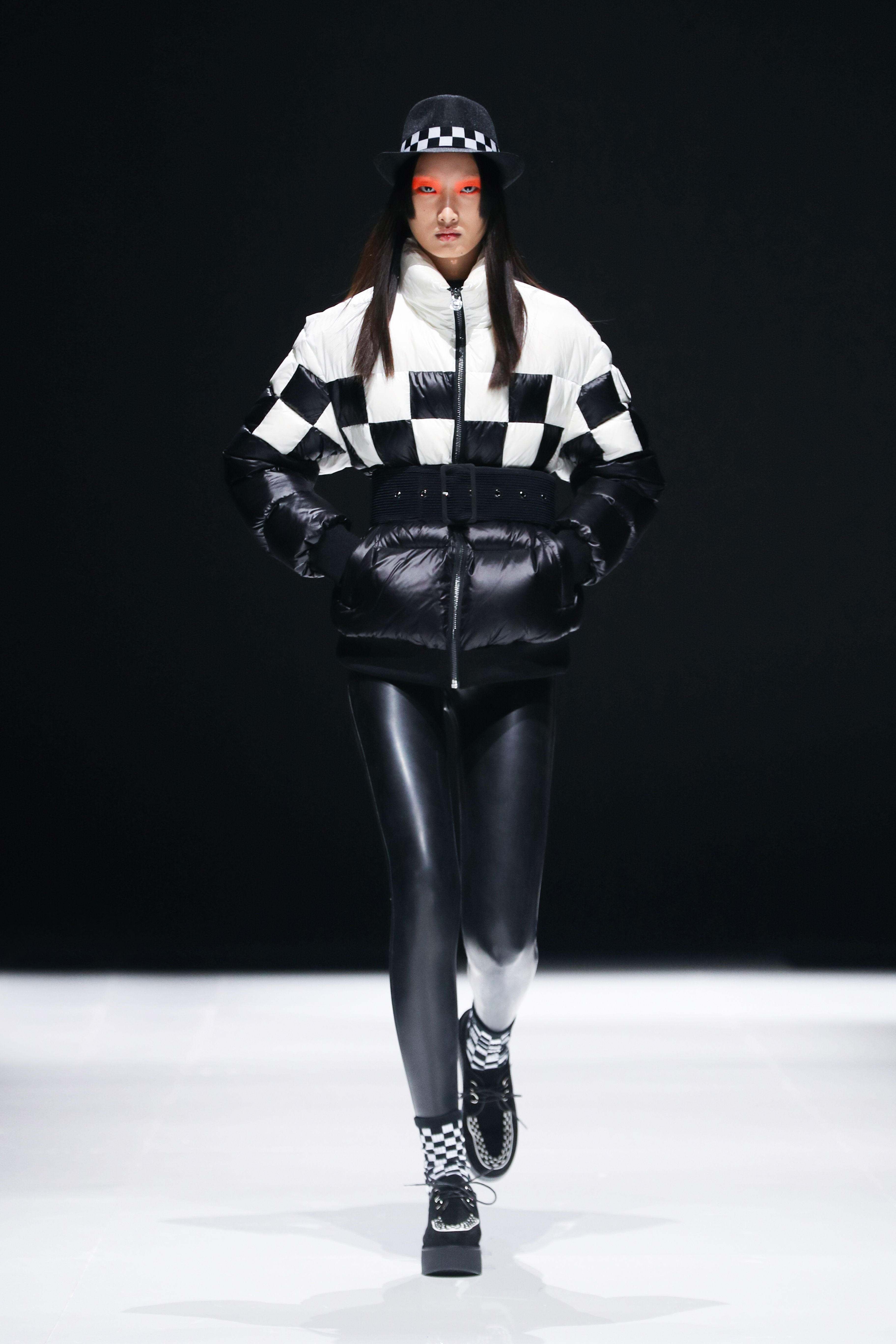 羽绒服届的“爱马仕”——波司登引爆时尚圈