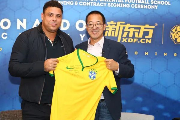 这不能教、那不让讲，新东方陪北京国安“玩球”去