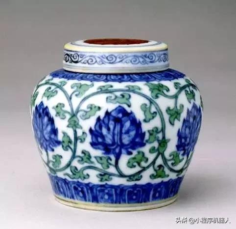 成化官窑的特征,成化瓷器用什么材料