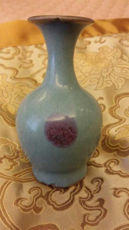 钧窑开片吗,汝窑和钧窑