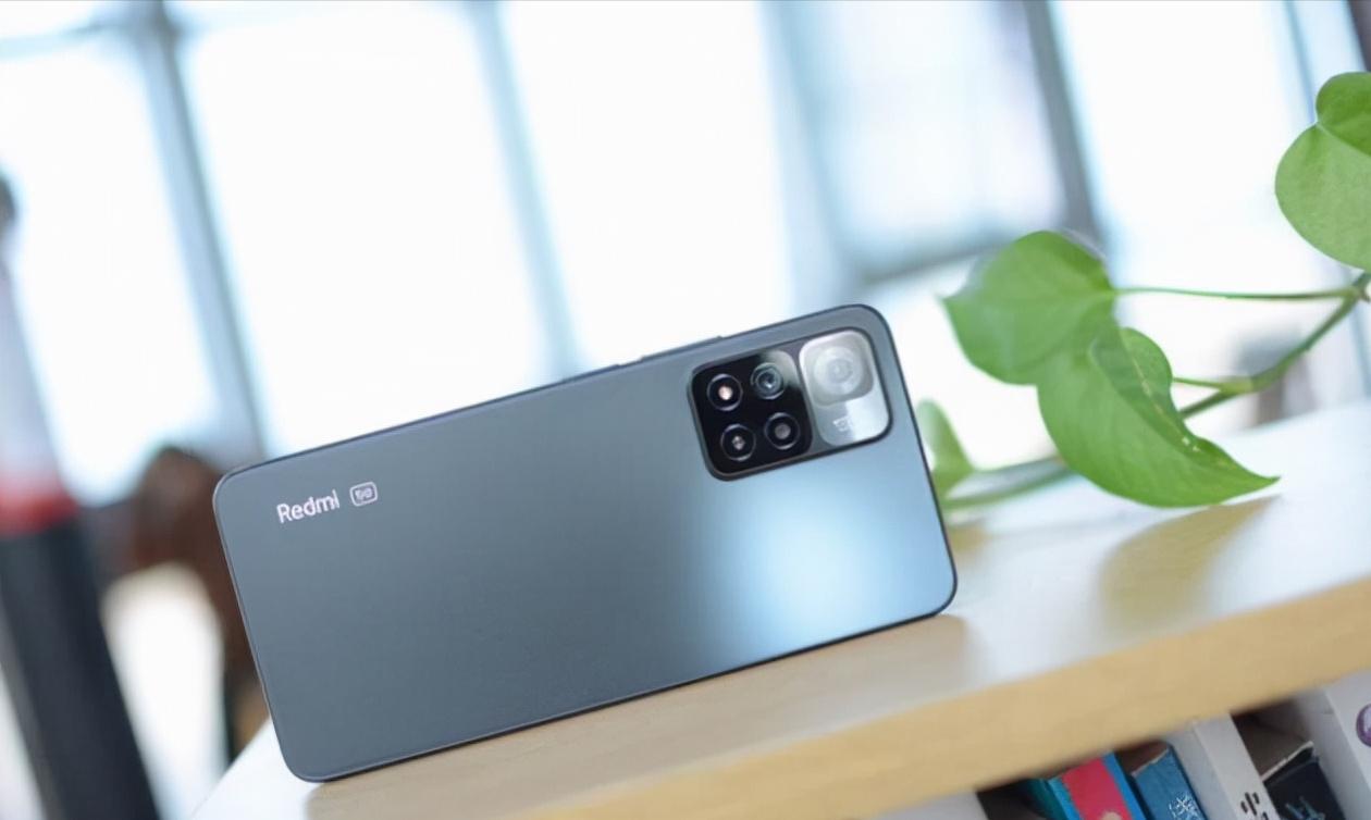 拍照好不卡顿性价比高的手机1500,1500-2000元最值得推荐的新手机