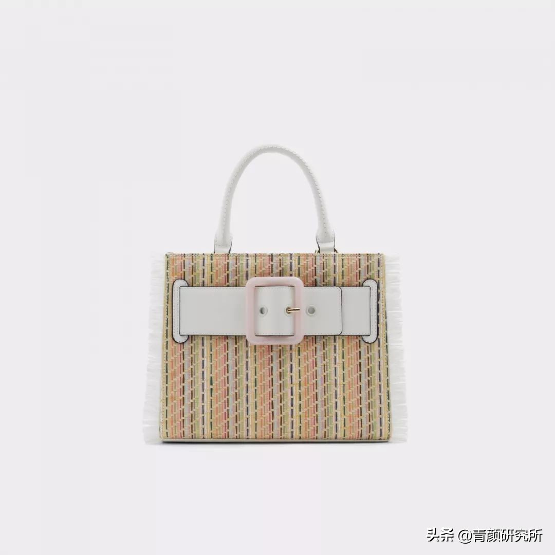 轻奢小众包包种草好看高级不撞款,比较小众的轻奢包包品牌