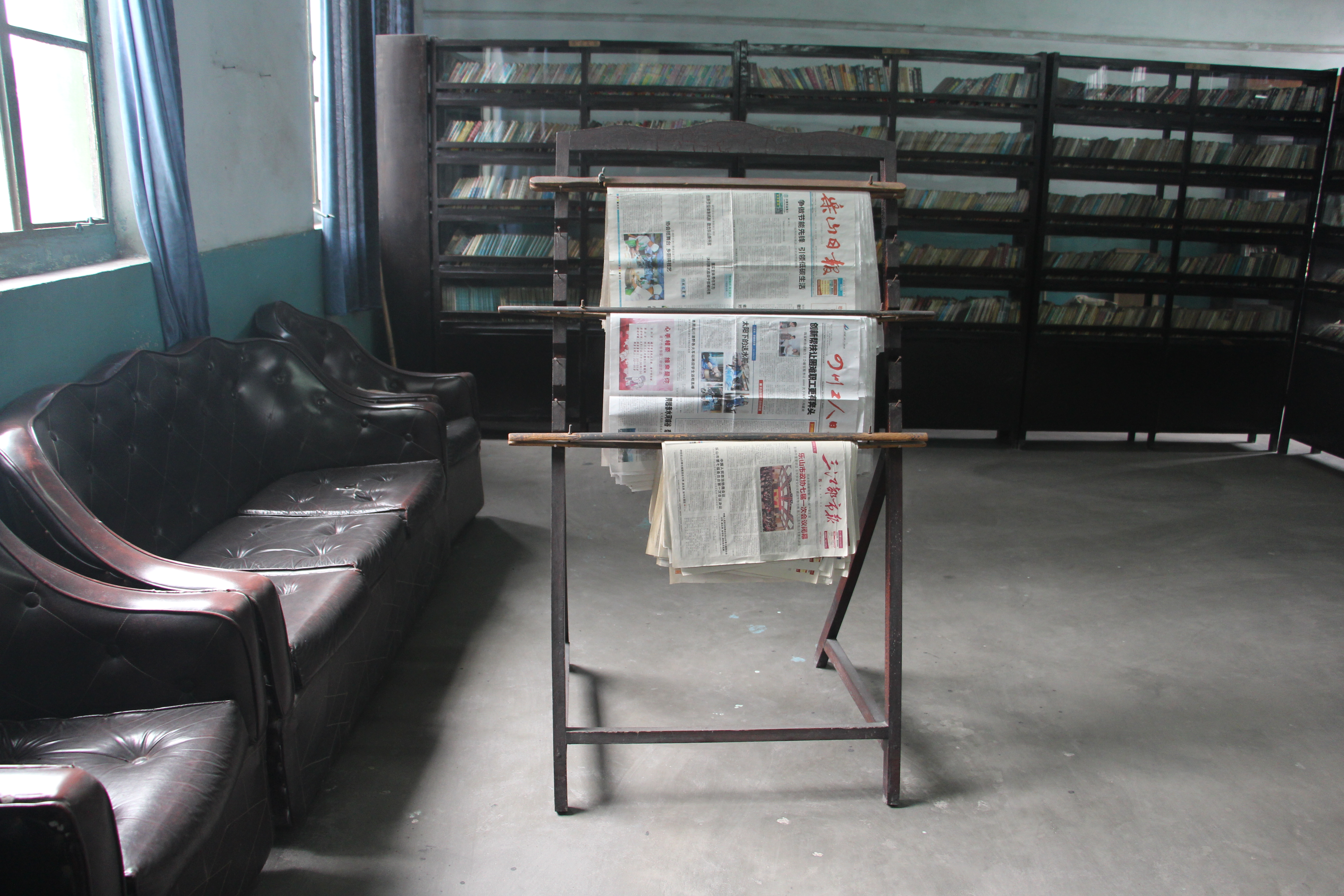 一座有光影又有历史的老厂――四川长征制药厂