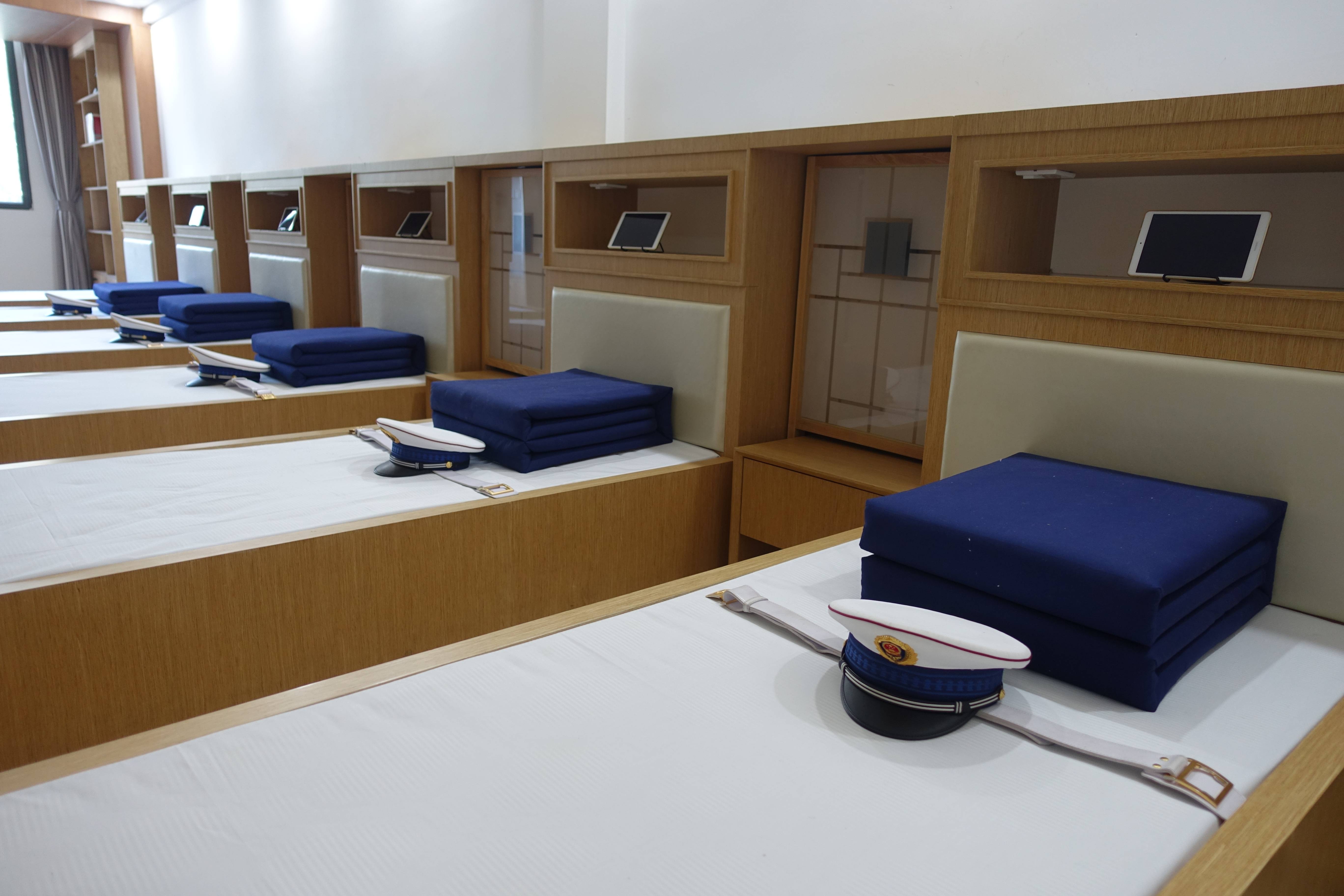 有一个消防蓝朋友是怎样的体验,给你一天时间