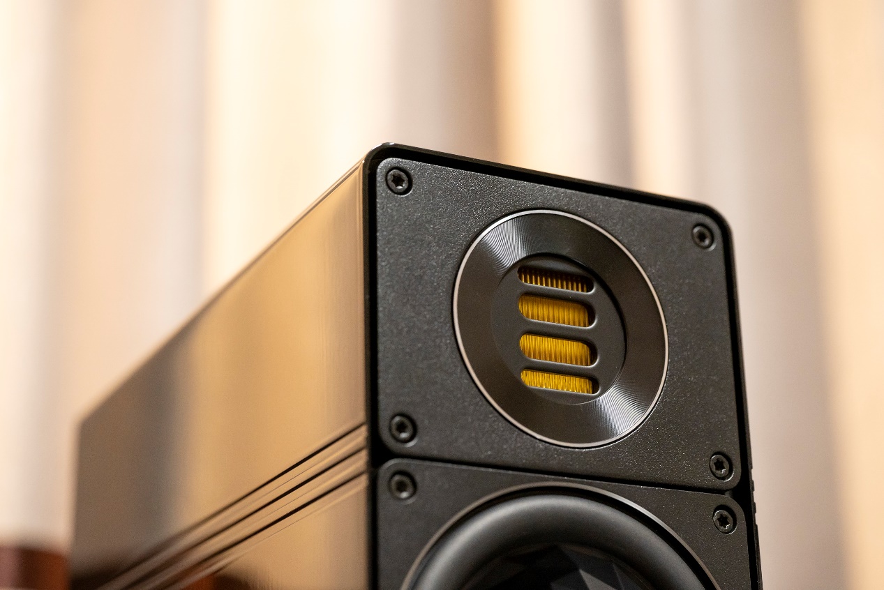 写给进阶音响爱好者—英国NAD+ELAC全功能套装把玩有感