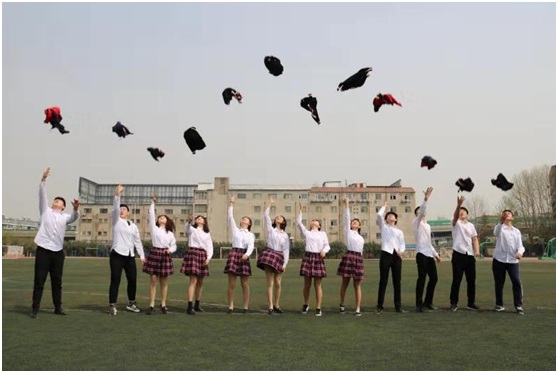 每一个孩子都应该被爱,只有你的孩子可以无条件的爱你