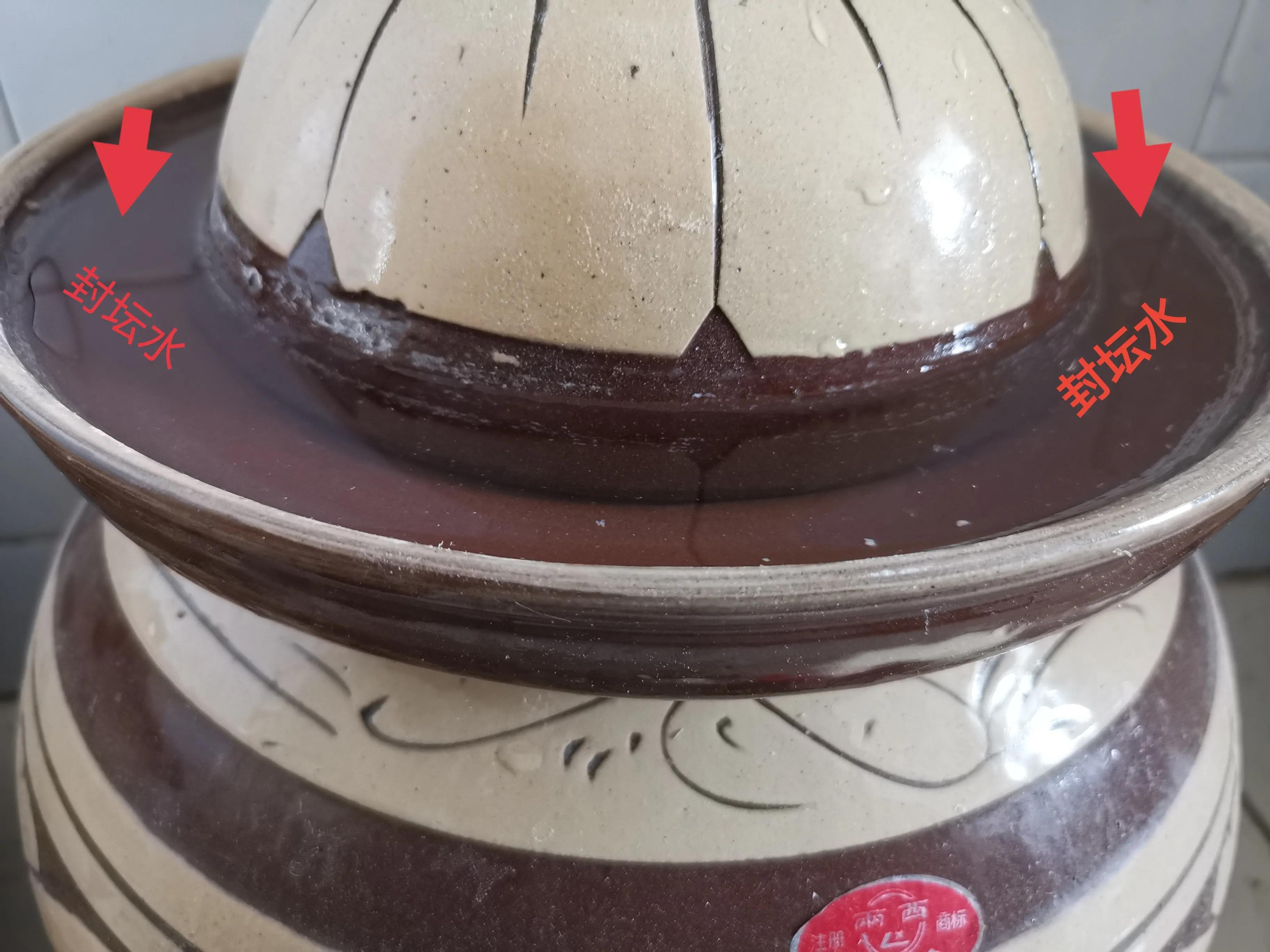 我用芥菜腌的酸菜软了咋回事,泡菜坛做酸菜水变少