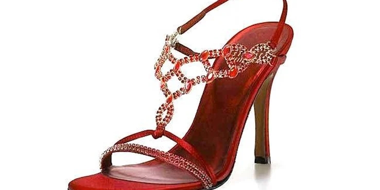 十双超级奢华的珠宝女鞋，一双能换一套房，出门你得雇保镖