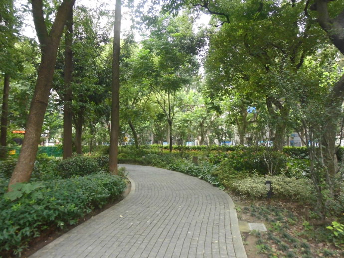 租界公园、跑狗场、卷烟厂，这条马路“活化石”太多