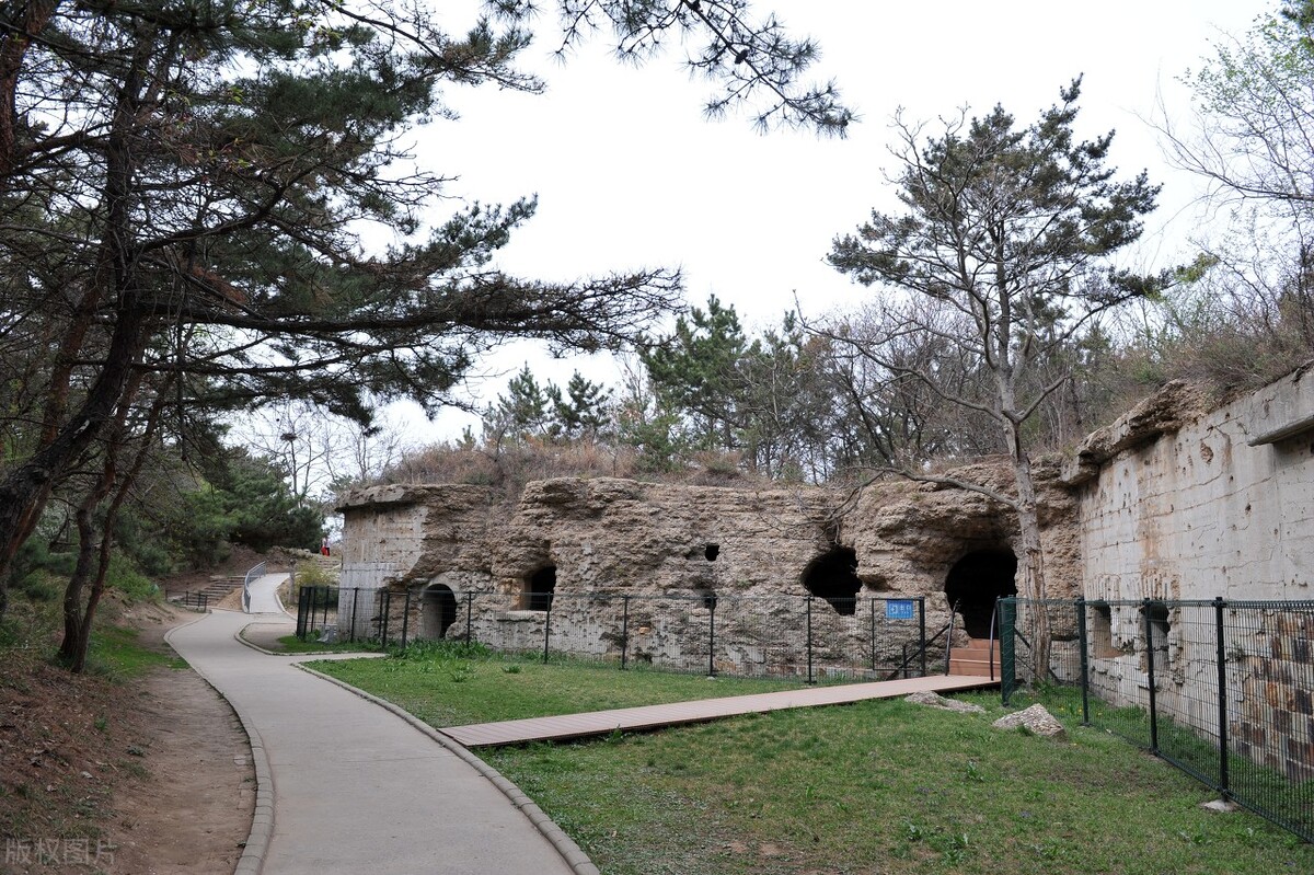 这座海滨小城的特点是什么,适合养老的海滨小镇