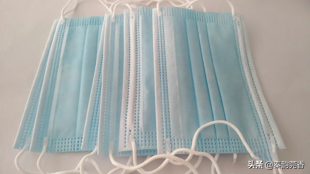 优衣库联名遭疯抢,优衣库店铺遭疯抢