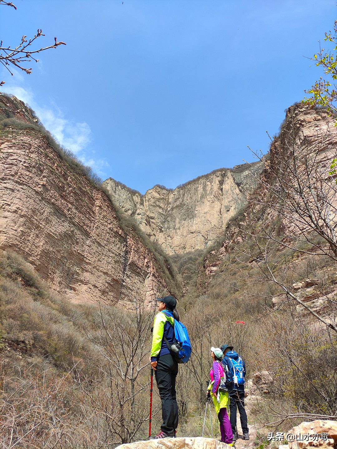 从石家庄到邢台，寻找大自然的鬼斧神工，爬上半个瓮，羞羞阴阳山
