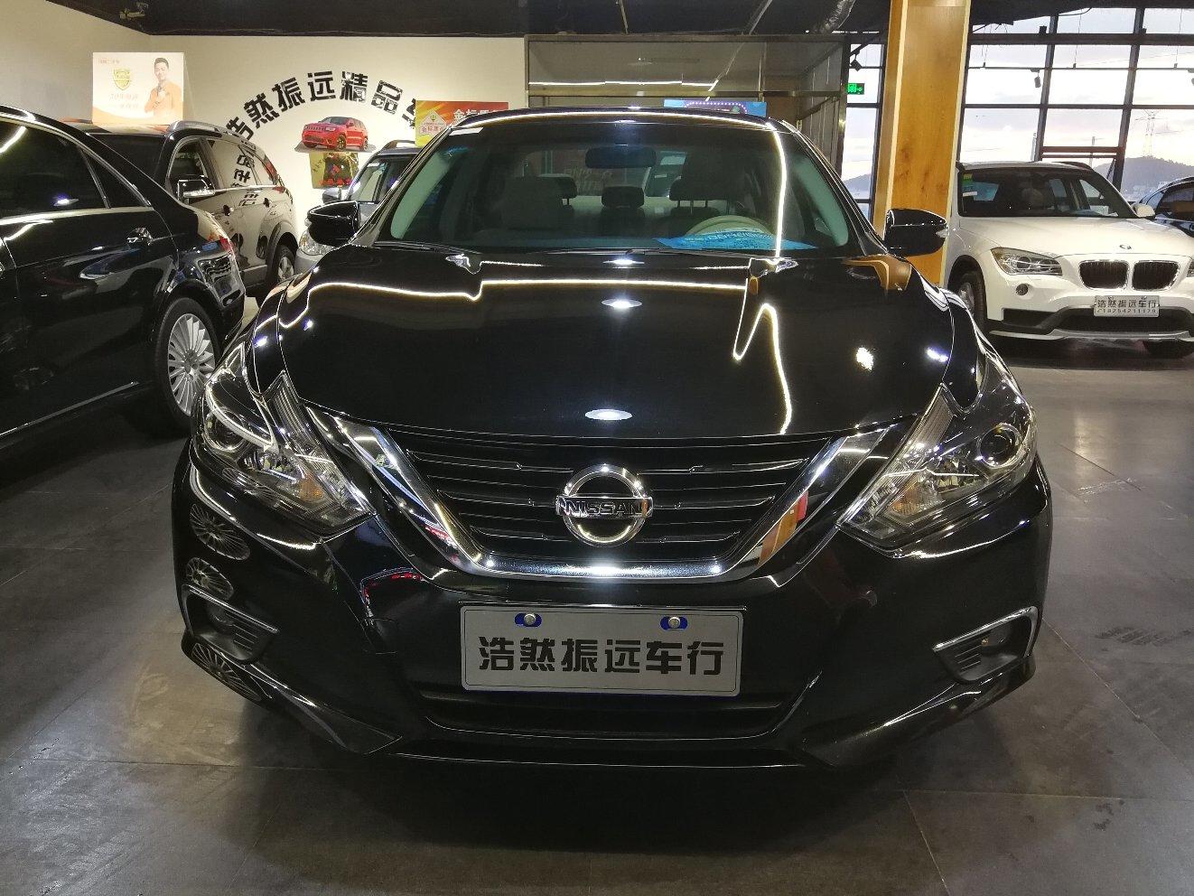 新款六座日产骊威,2020款日产骊威内饰图片