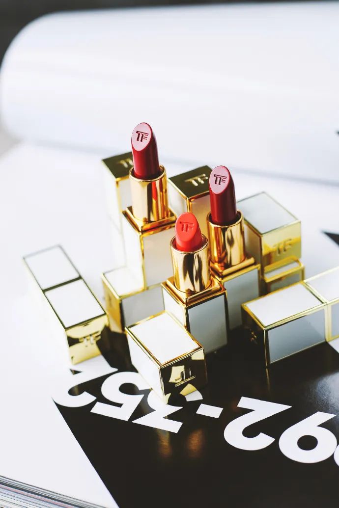 能让我在戴口罩期间都忍不住剁手的口红，就是这几支了！