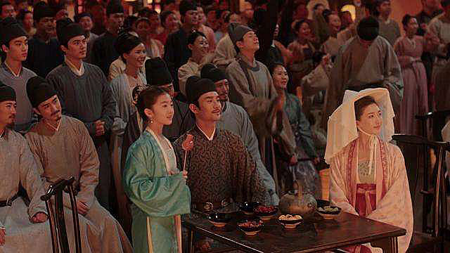 酒浪摇春不受寒，烛花垂烬忽堆盘，宋代夜生活为何能繁荣发展？