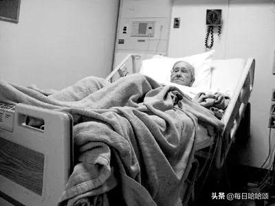 撩翻500w意大利人的性感体育女主播！1张照片，圈粉百万！