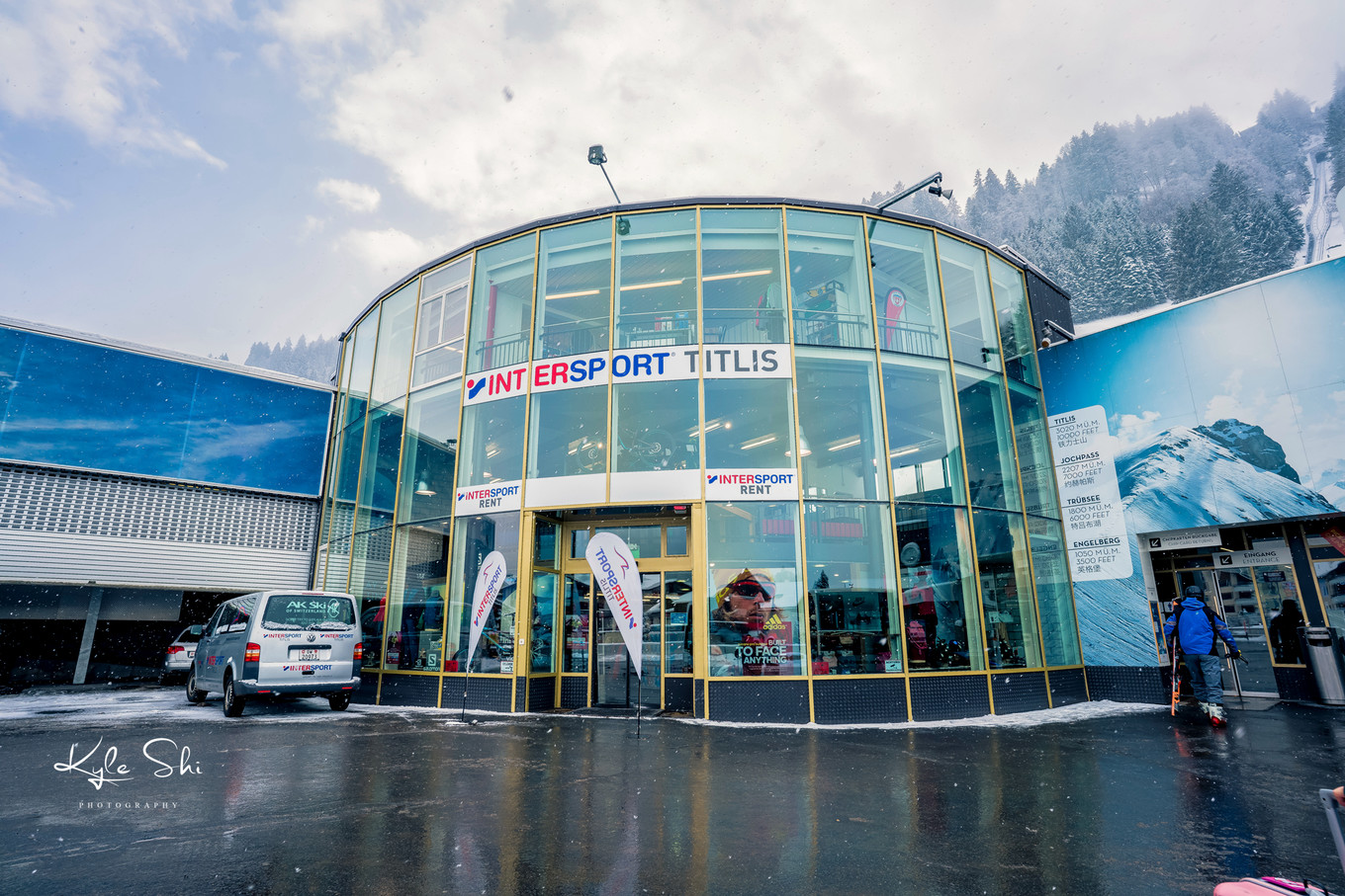 瑞士高山滑雪上演惊险与刺激,瑞士滑雪的真实感受