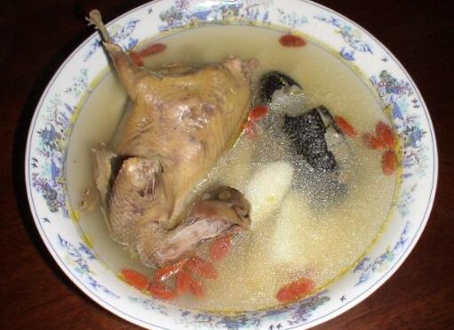 秋分养生山药莲藕排骨汤,秋分时节喝什么粥养生