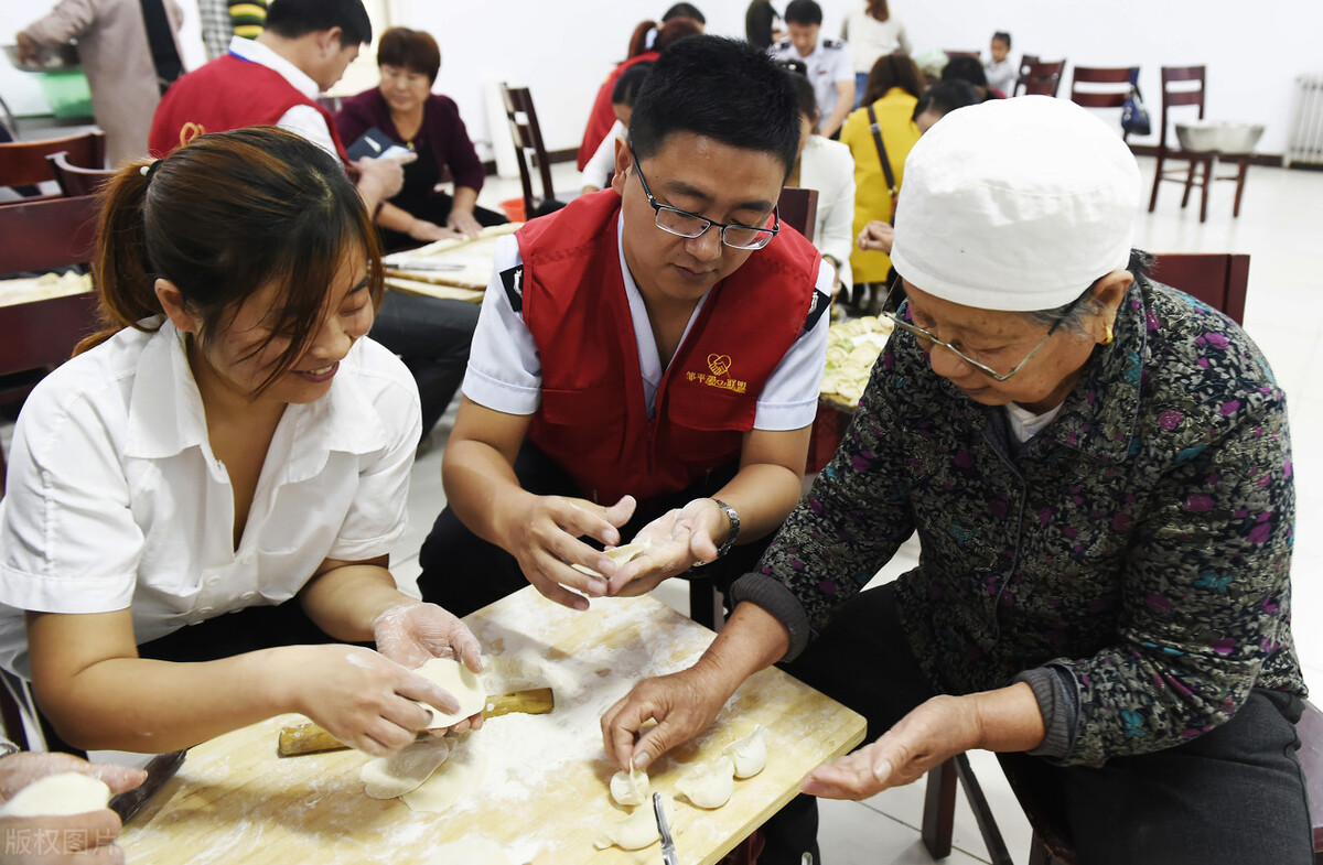 养老新模式让老人不再孤单,60岁独身老人养老方式