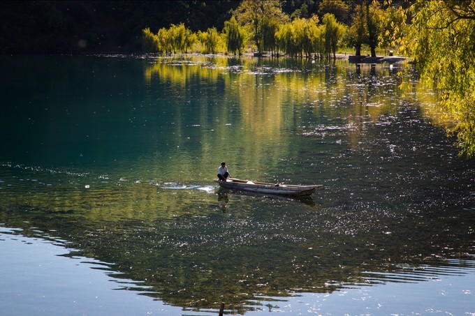 消失的地平线上的“香巴拉”和“女儿国”（二）