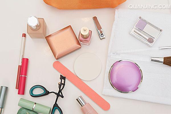 英国留学生活打包清单,英国留学打包行李箱