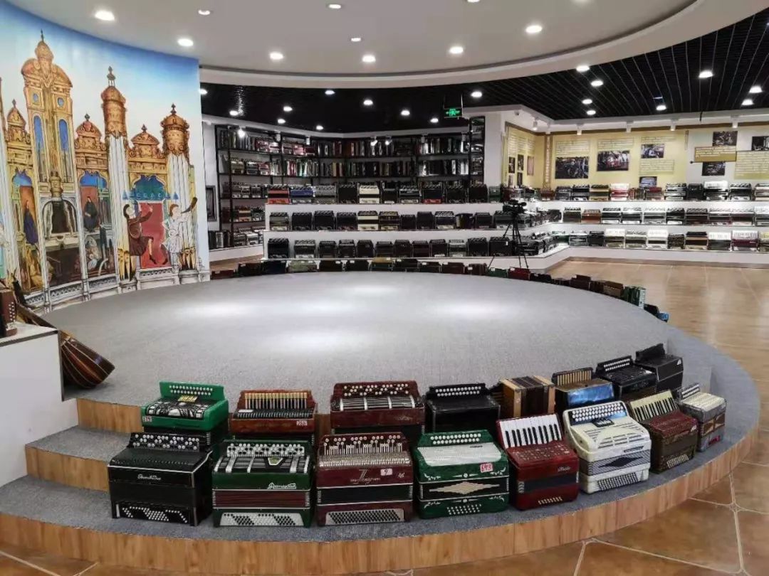 新疆手风琴博物馆,塔城手风琴博物馆