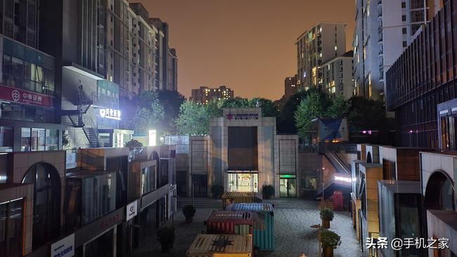 三星折叠屏zflip2值得买吗,三星折叠屏手机GalaxyZFold3