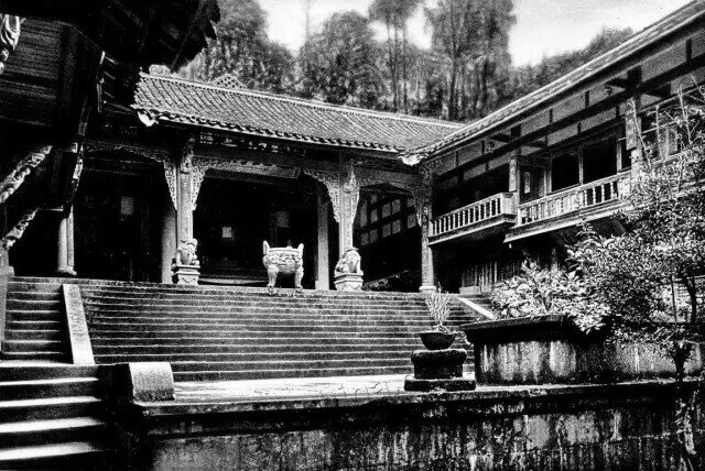 怀念十八年前的城市,现在成都十八中