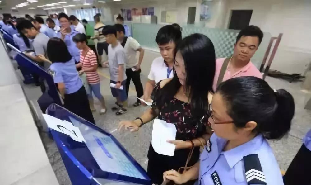 摩托车50cc需要上牌驾照吗,外地考摩托车驾照回老家能上牌吗