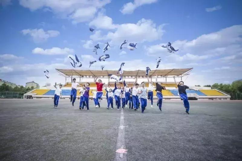 天津市哪所学校录取分数300,天津最厉害的中学一本率多少