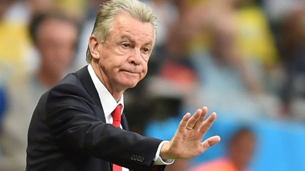 一年踢完半个联赛要换帅,德甲为何疯*操狂**作?“缺乏尊重”是关键