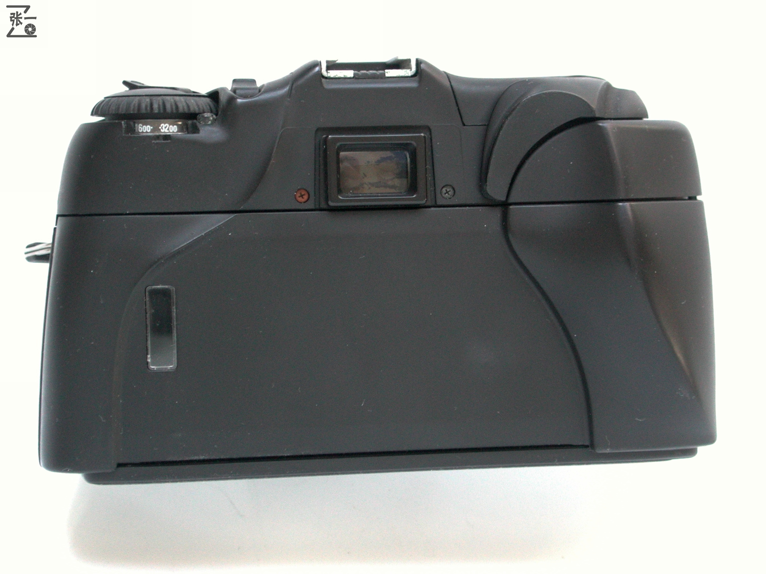 上海海鸥为美国贴牌生产的PhoenixP-5000单反相机