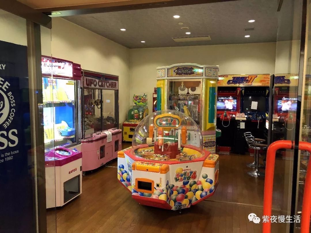 未见富士，幸运依在-秀峰阁湖月