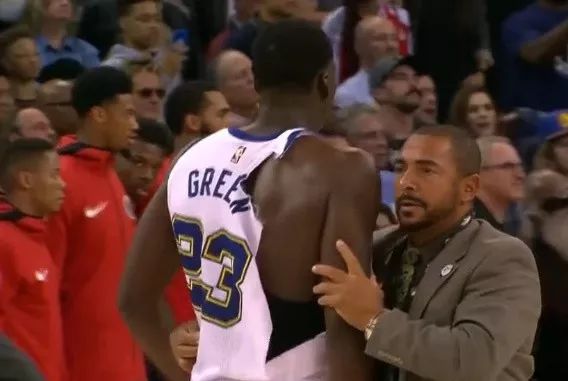 耐克又出新款了吗,耐克又出了好看的卫衣