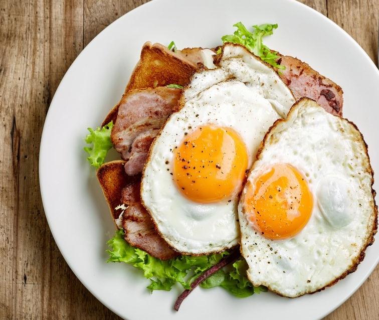 煎鸡蛋怎样不让溅出来油,怎么煎鸡蛋不会溅油