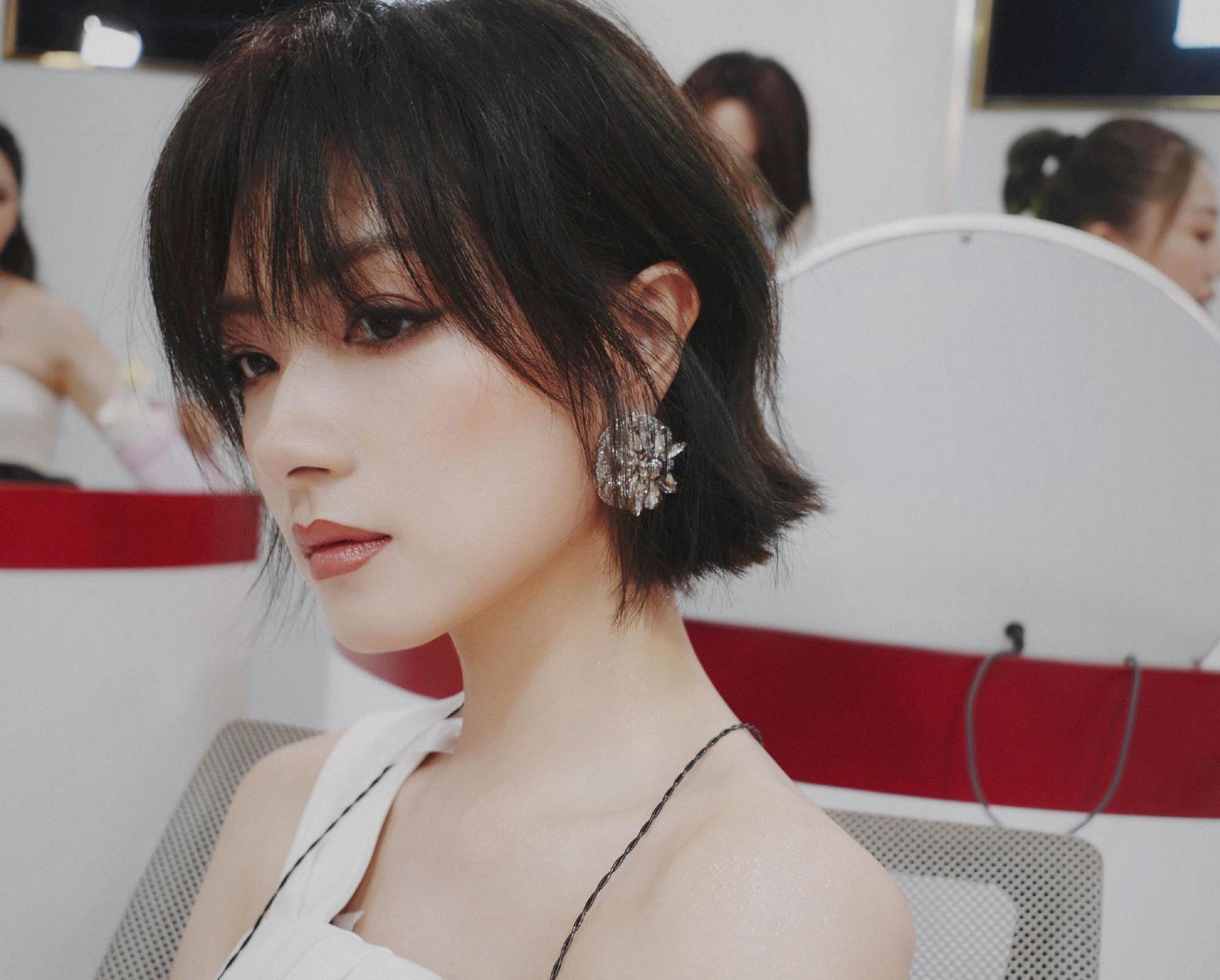 万茜人设彻底翻车,万茜人设背后的故事