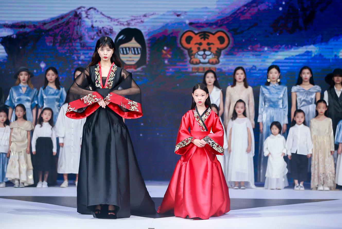 即墨小童8-15岁童装品牌,即墨快时尚童装工厂