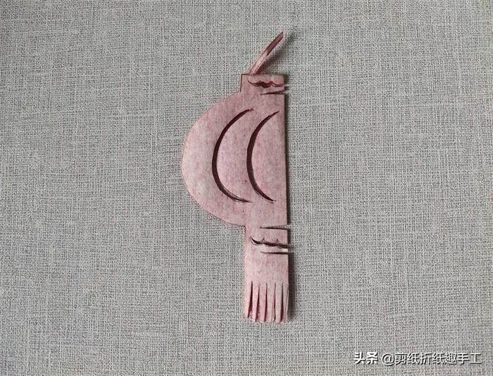 福字灯笼剪纸教程简单好看,剪纸春字灯笼剪法