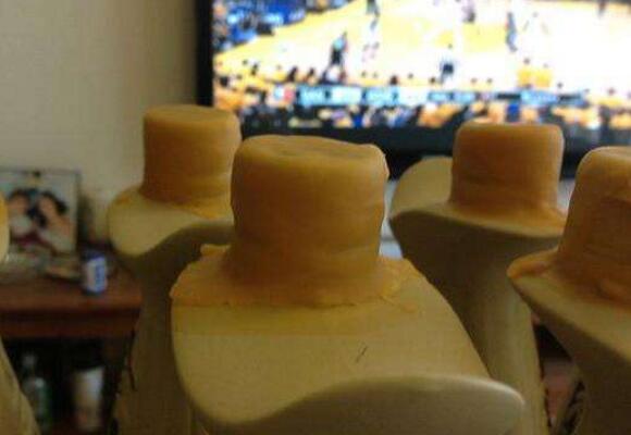 白酒存放久了发黄怎么回事,白酒跑酒怎么处理最好