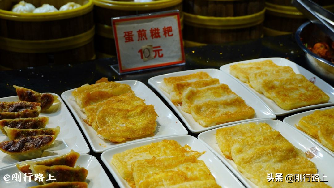 重庆解放碑八一好吃街图片,重庆解放碑八一好吃街推荐食物