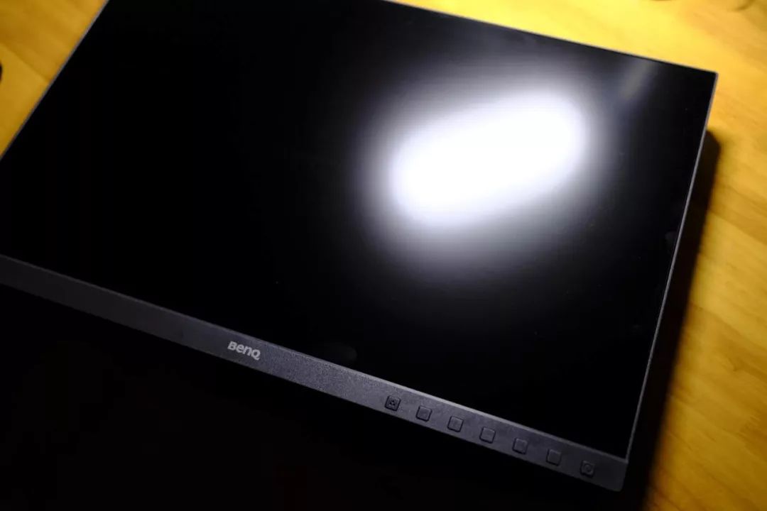 明基sw240专业摄影显示器,明基sw240真实测评