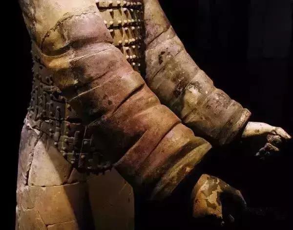 兵马俑掉色的那一瞬间,兵马俑不掉色复原图