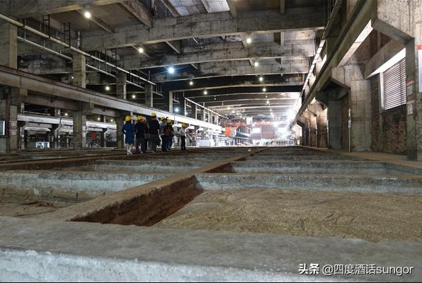 江西四特酒15年窖藏玻璃瓶,江西四特酒属于什么档次的酒