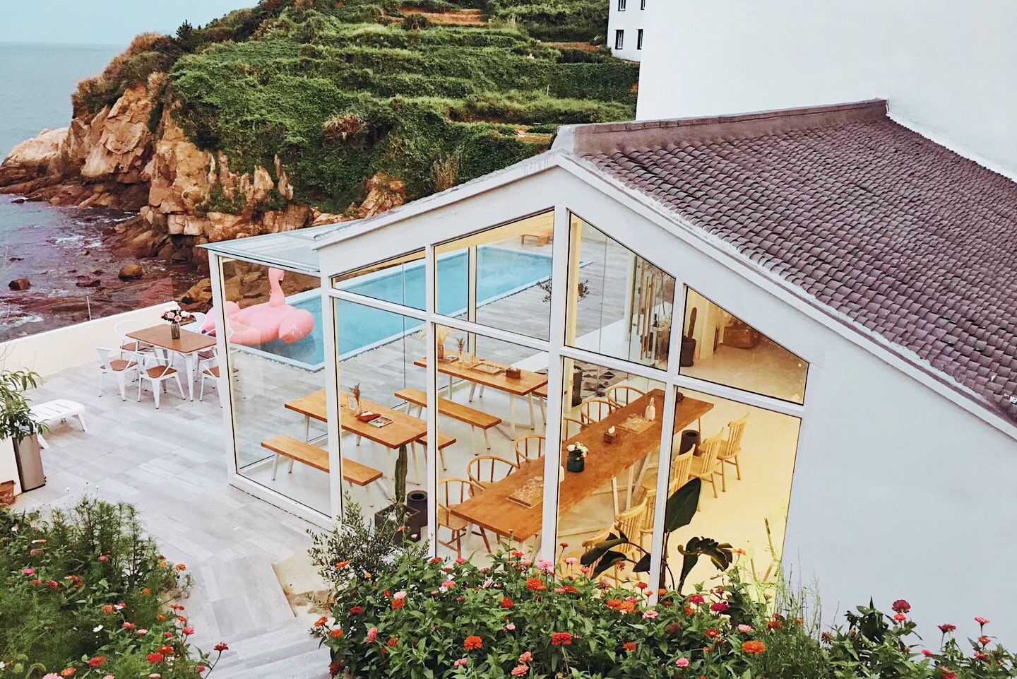 圣托里尼海岛旅游攻略,圣托里尼的绝美海岛