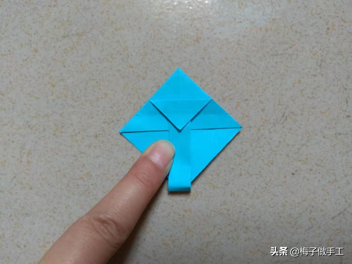 折纸花篮的折法步骤图片,3-6岁儿童最简单折纸花篮